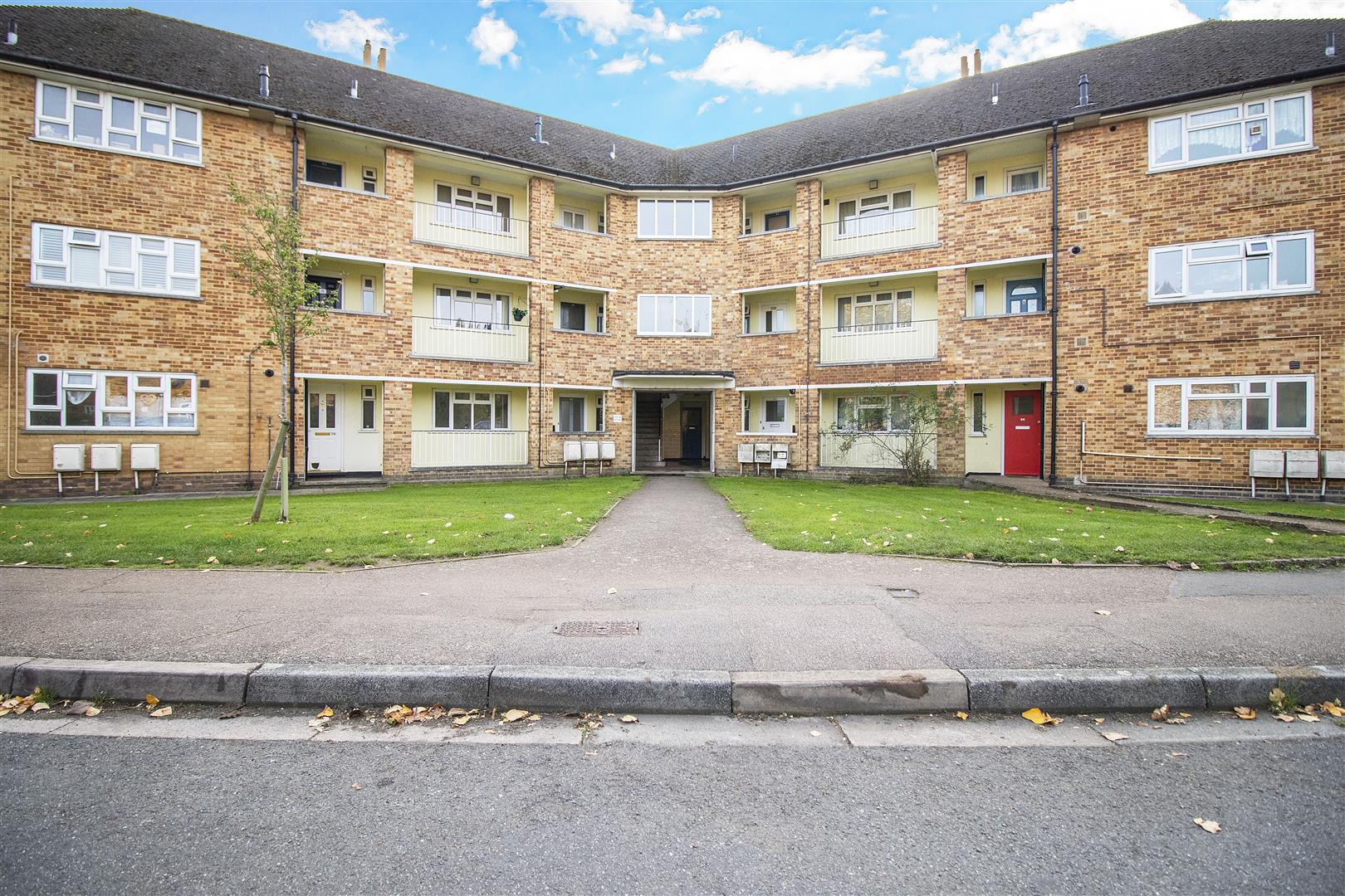 Hutton Close, Hertford Lanes Estate Agents